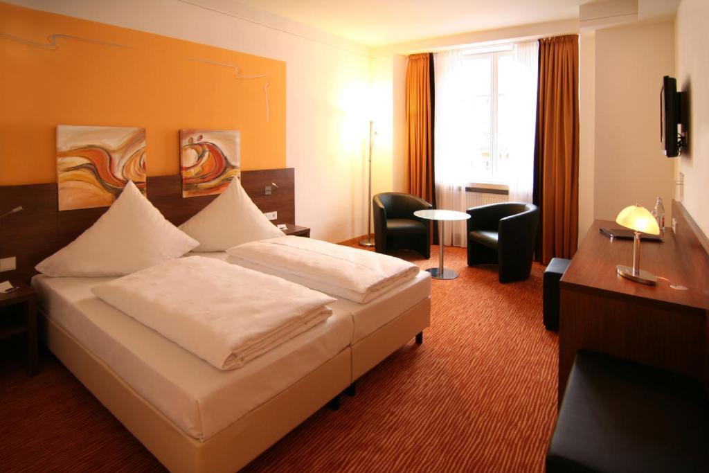 Altstadthotel Arch Regensburg Quarto foto